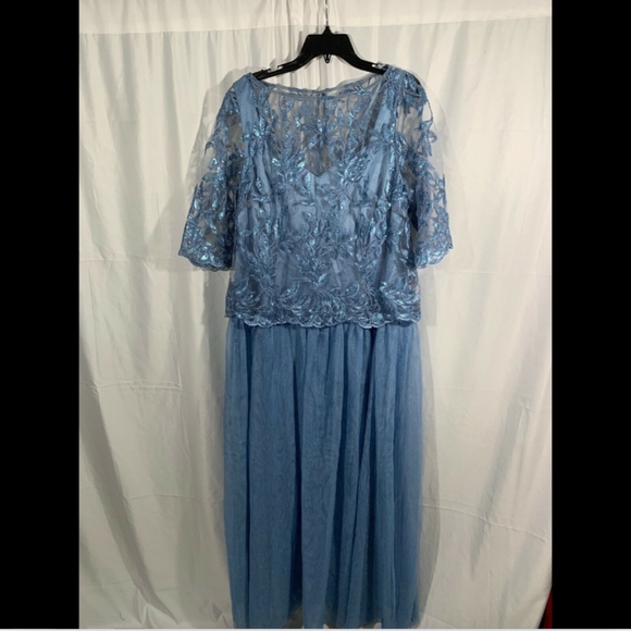 NEW‎ $208 BRIANNA Embellished Mesh Gown in Blue - Picture 2 of 8